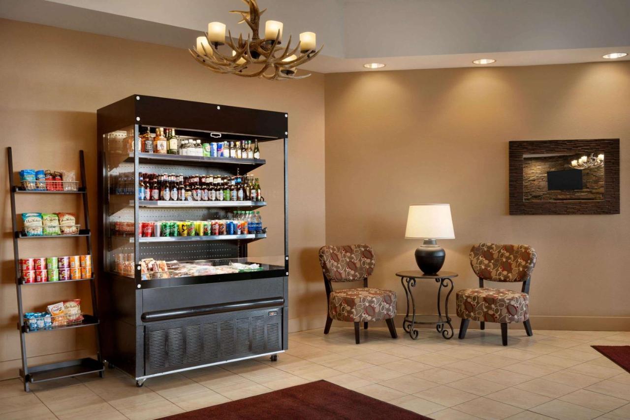 Bakken Airport Xwa Hotel & Studios 威利斯顿 外观 照片